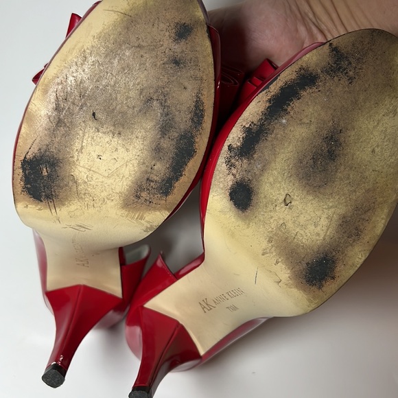 Red large bow heels - Picture 6 of 9